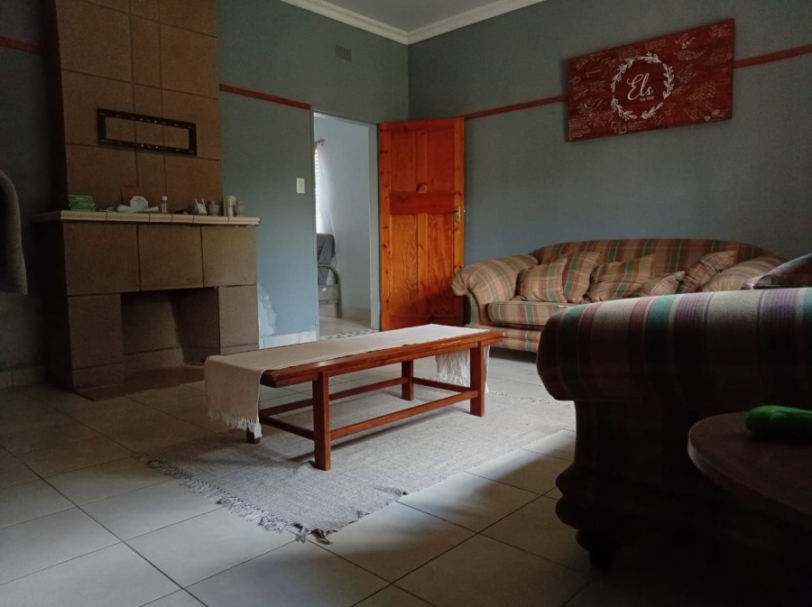 3 Bedroom Property for Sale in Kroonheuwel Free State